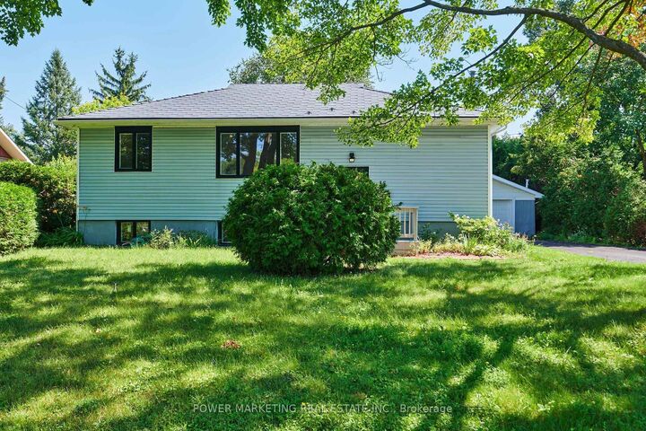 Property Photo: 35 Tauvette Street B ON K1B 3A1