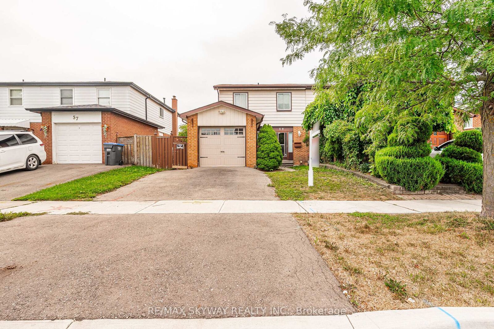 Property Photo: 59 Skegby Road ON L6V 2T8