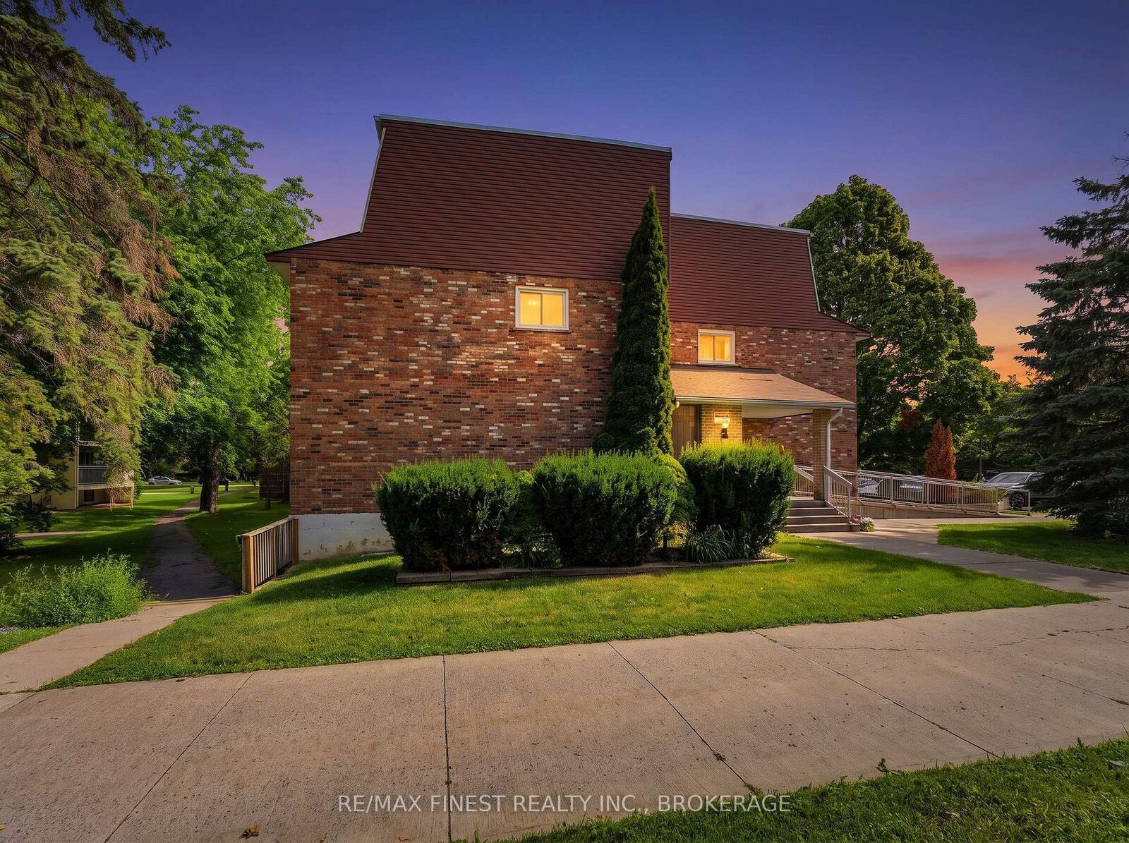 Property Photo: 845 Milford Drive 301 ON K7P 1A7