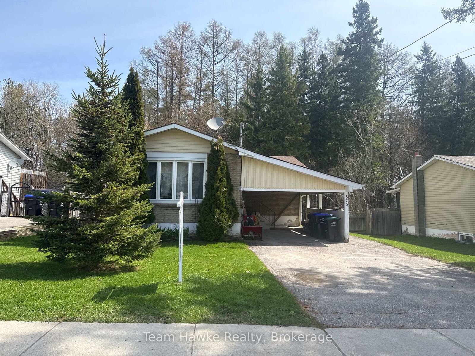 Property Photo: 575 Simcoe Avenue ON L0K 1R0