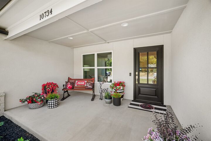Property Photo: 10734 S 281st OK 74429
