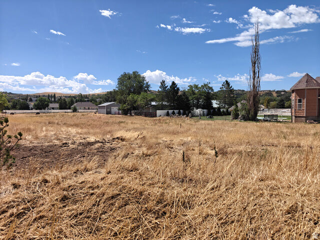 Property Photo:  2063 E South Weber Dr  UT 84405 