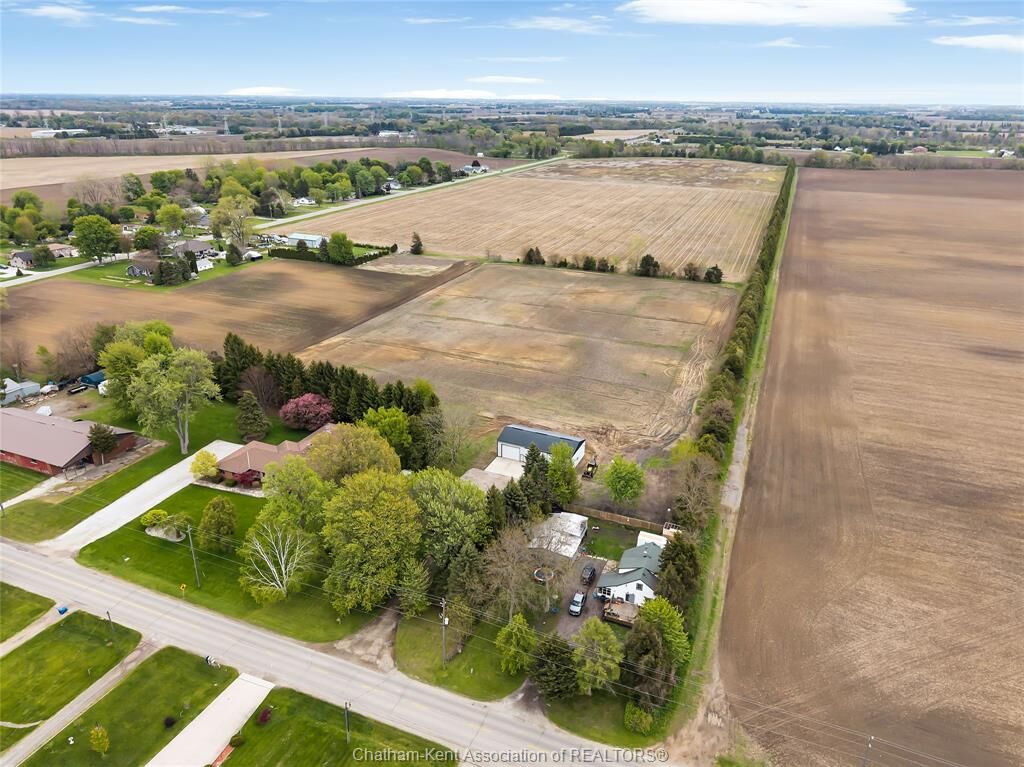 Property Photo: 864 McNaughton Avenue East ON N7L 0E4