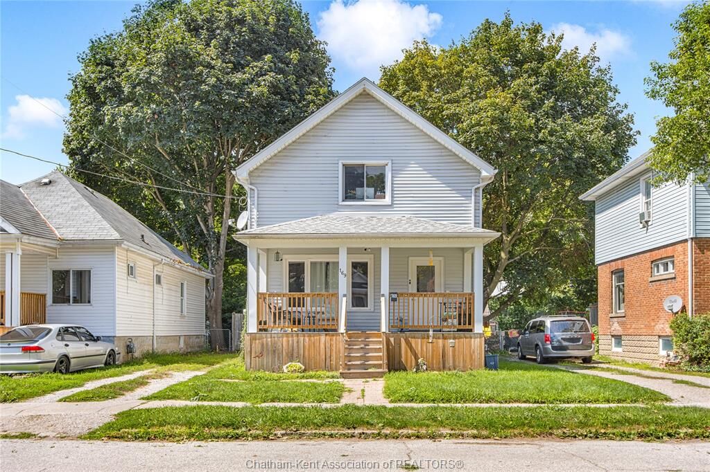 Property Photo: 169 Lorne Avenue ON N7M 1S4