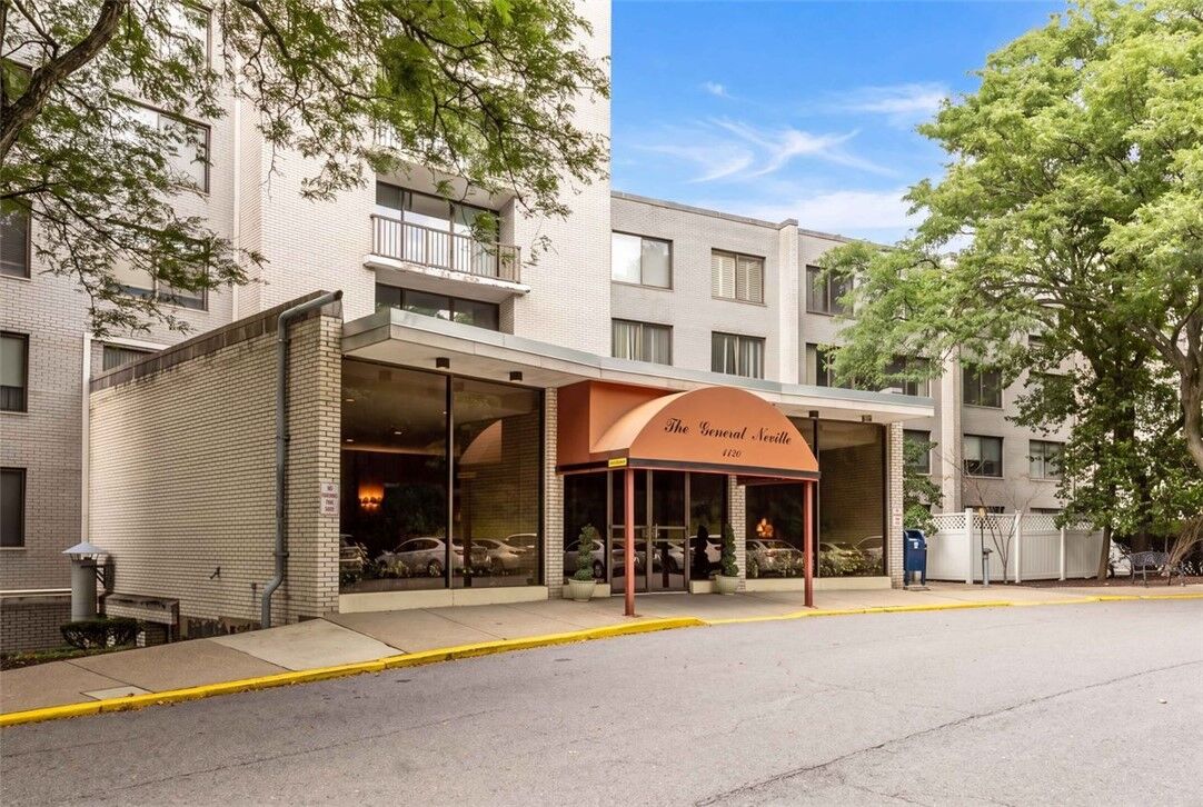 Property Photo: 1150 Bower Hill Rd. 905A PA 15243