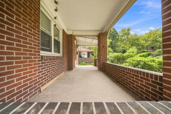 Property Photo:  3189 Shady Ave  PA 15217 