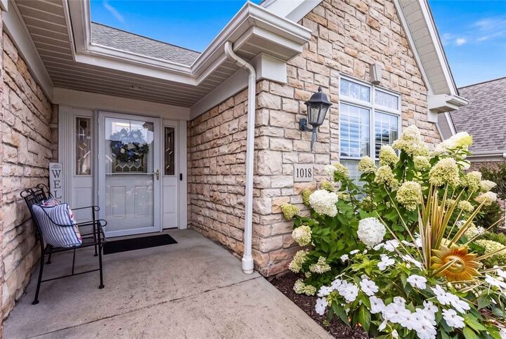 Property Photo: 1018 Saddleclub Drive PA 15317