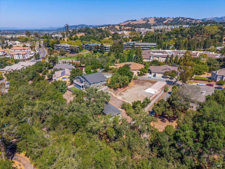Property Photo:  3389 Lake Park Court  CA 95403 