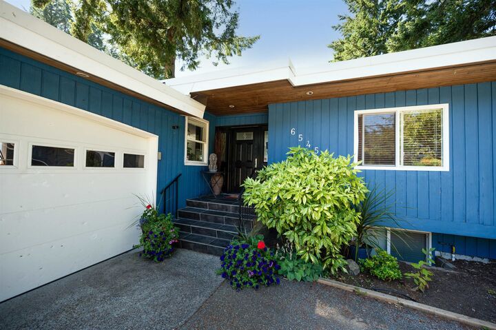 Property Photo: 6545 Sunshine Drive BC V4E 1P4
