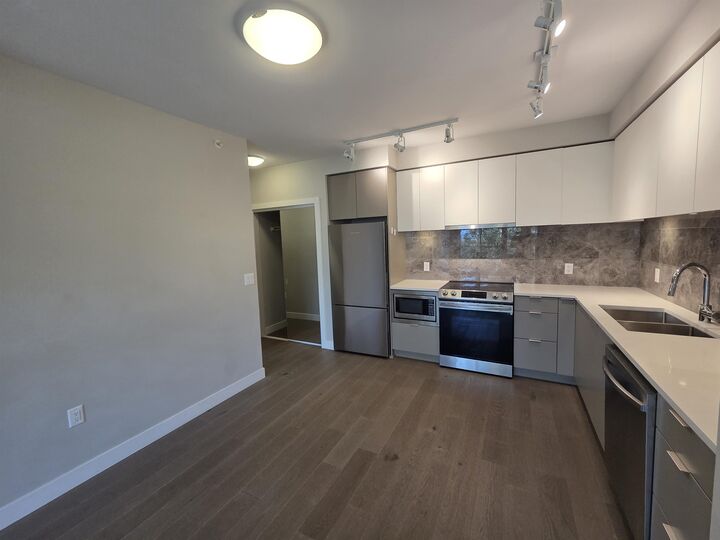 Property Photo:  8725 University Crescent 401  BC V5A 0G2 
