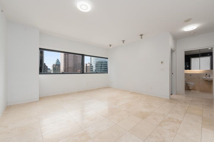 Property Photo: 838 W Hastings Street 2604 BC V6C 0A6