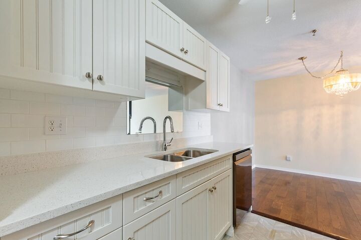 Property Photo:  33535 King Road 104  BC V2S 6Z5 