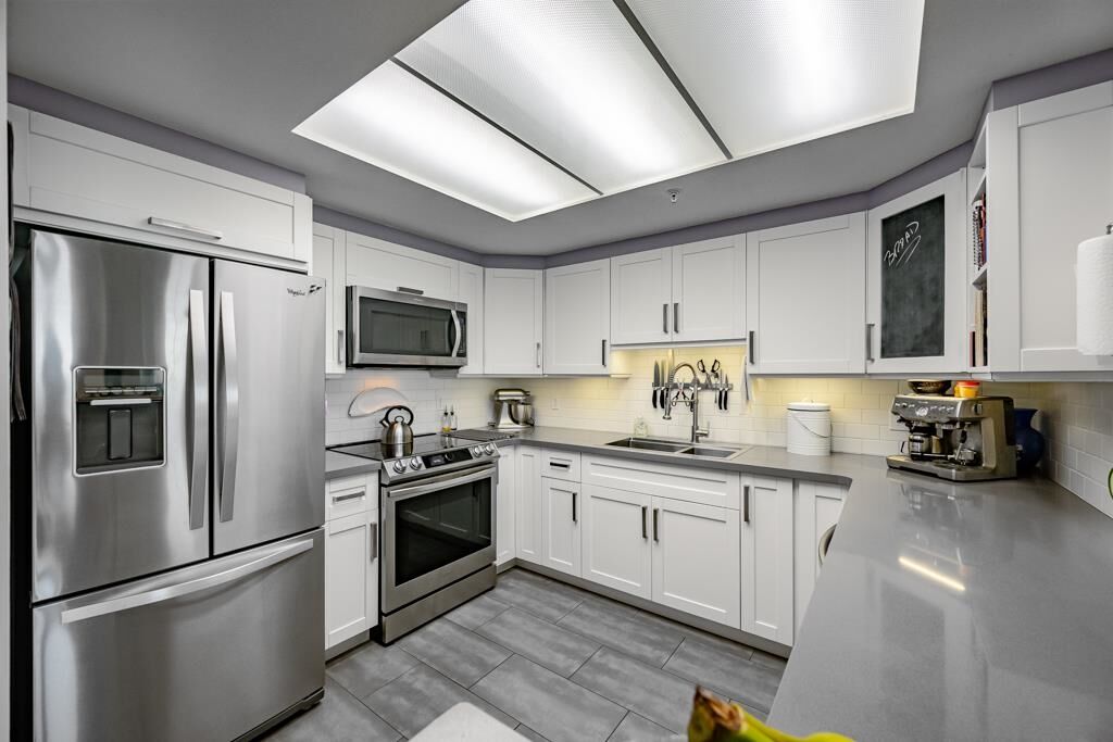 Property Photo: 13353 108 Avenue 1503 BC V3T 5T5
