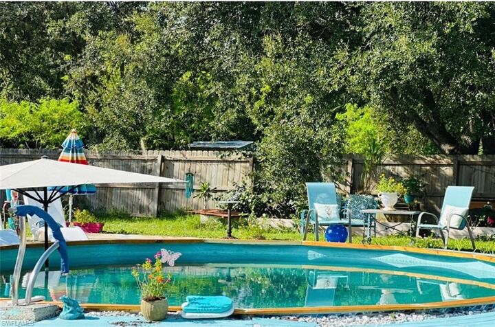 Property Photo:  455 Trader Rd  FL 33935 