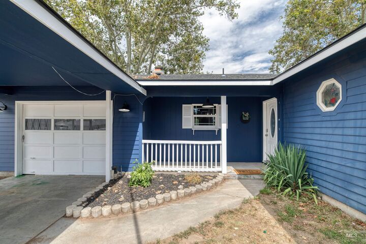 Property Photo: 1222 Vista Dr ID 83617