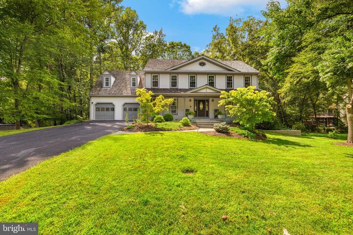 Property Photo:  9730 Rolling Ridge Drive  VA 22039 