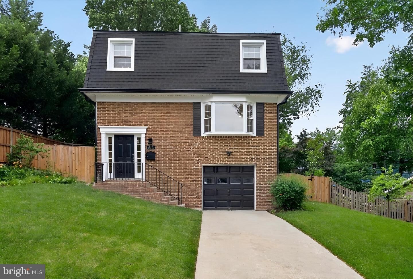 Property Photo: 250 Aspen Street VA 22305