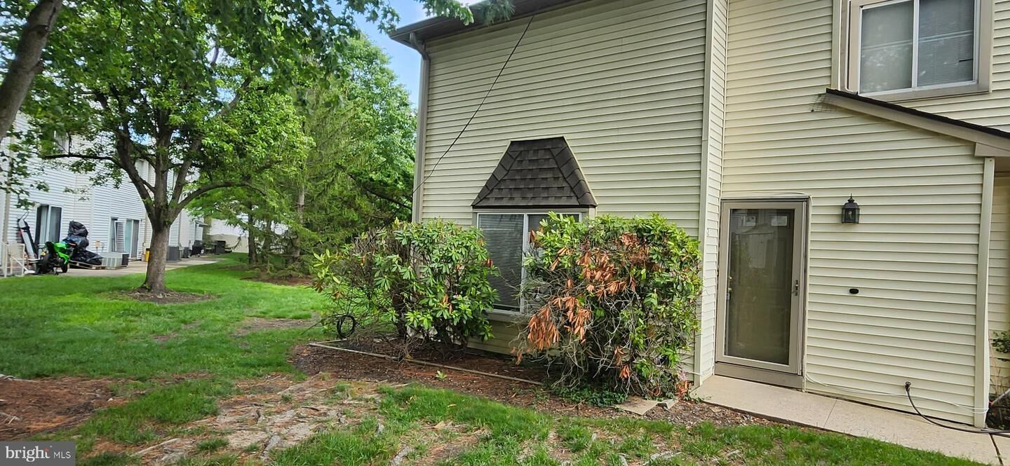 Property Photo: 82 Chatham Court NJ 08520