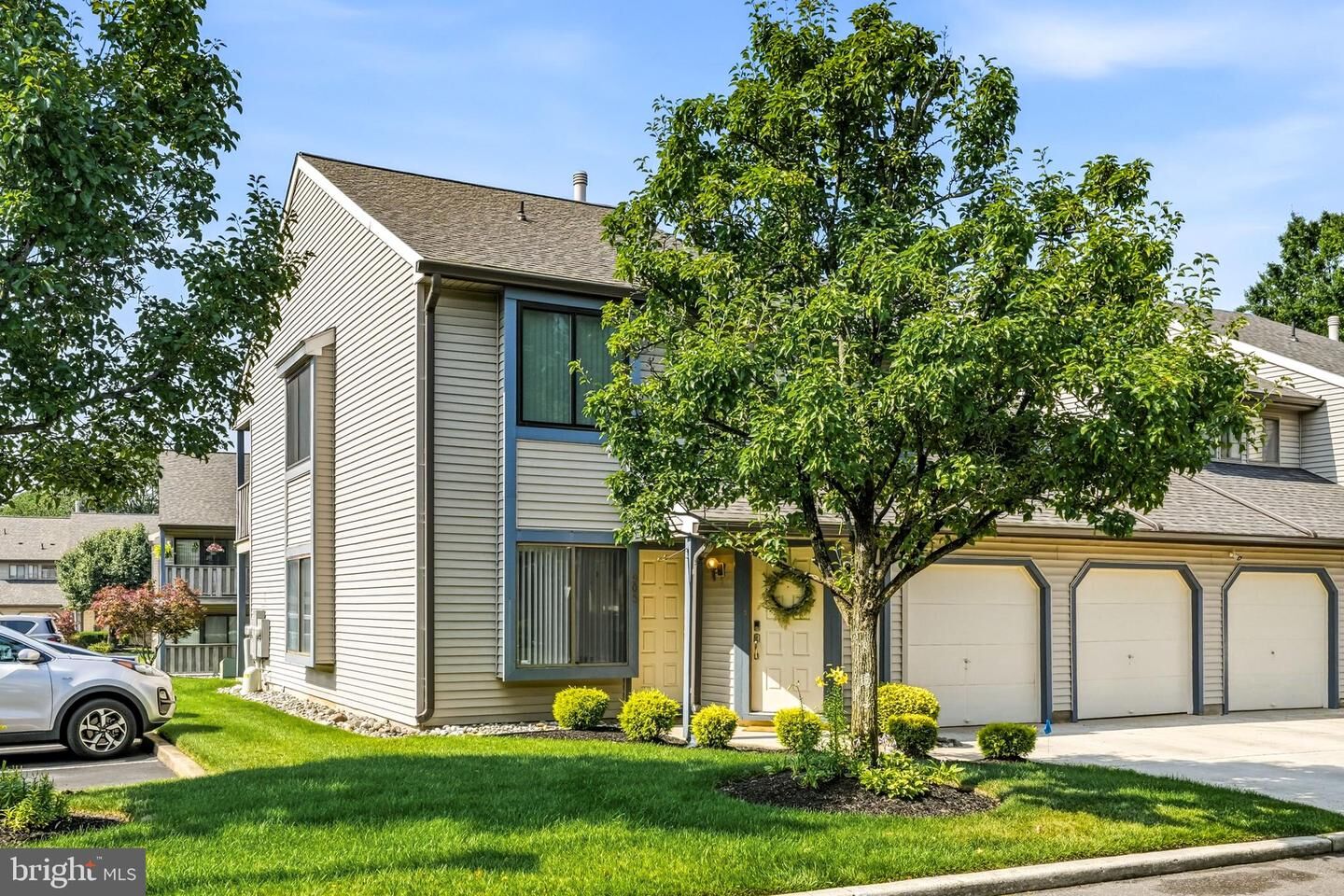 Property Photo: 905 Chesterwood Court NJ 08053