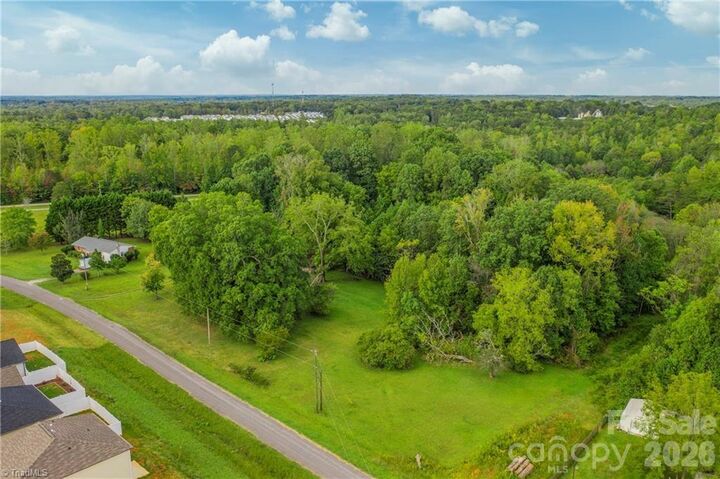 Property Photo:  737 Joyce Circle  NC 27265 