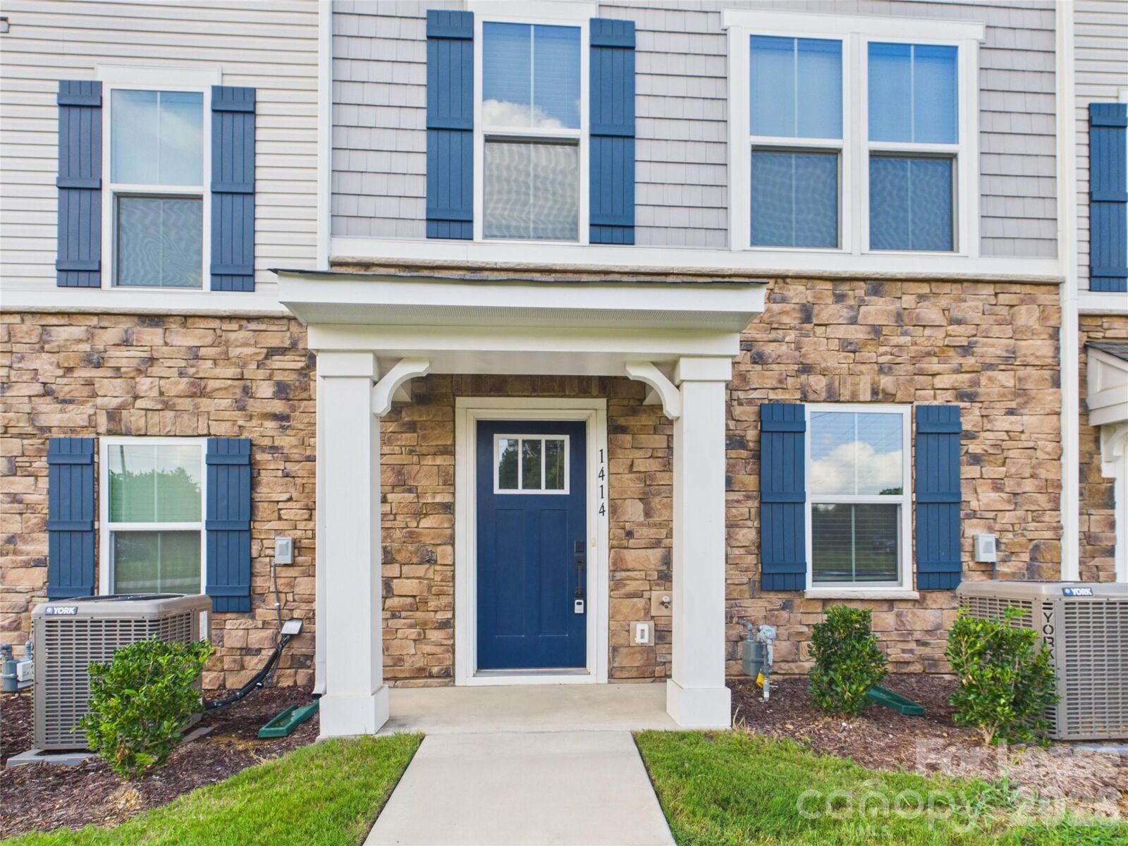 Property Photo: 1414 Newell Towns Lane NC 28262
