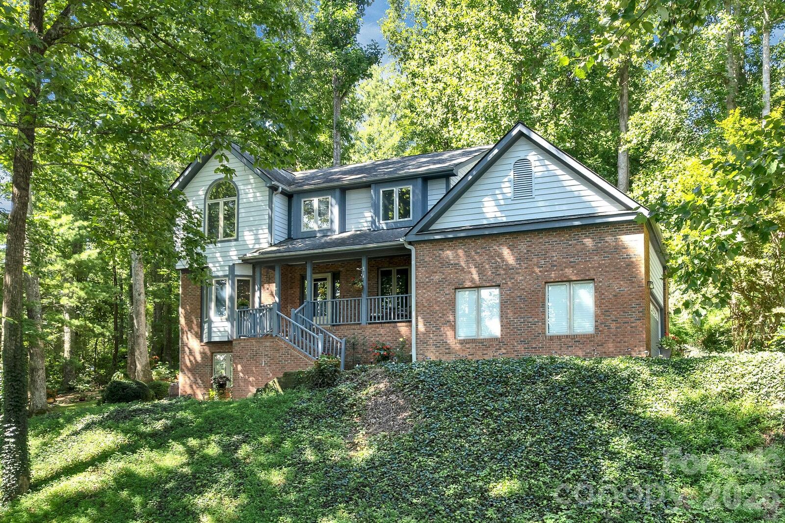 Property Photo:  25 Weston Heights Drive  NC 28803 