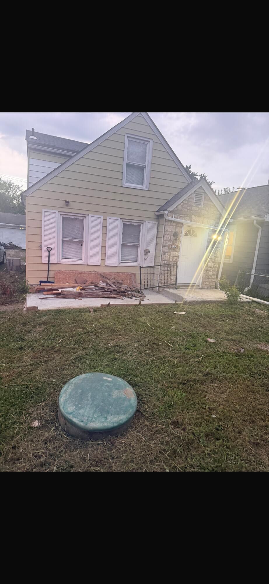 Property Photo: 2132 Eddystone Avenue OH 43224