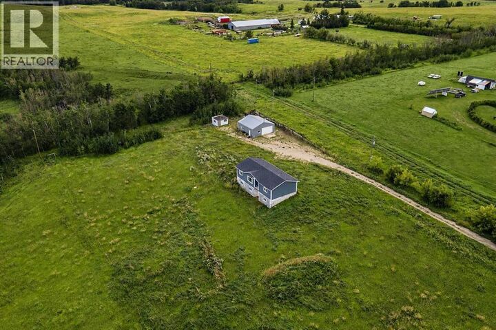 Property Photo: 23515 Township Road 402 AB T4M 0X9