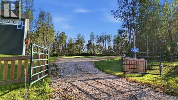 Property Photo:  11 424042 Rr14a  AB T0C 2J0 