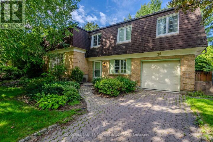 Property Photo: 26 Crofton Road ON K2G 0N3