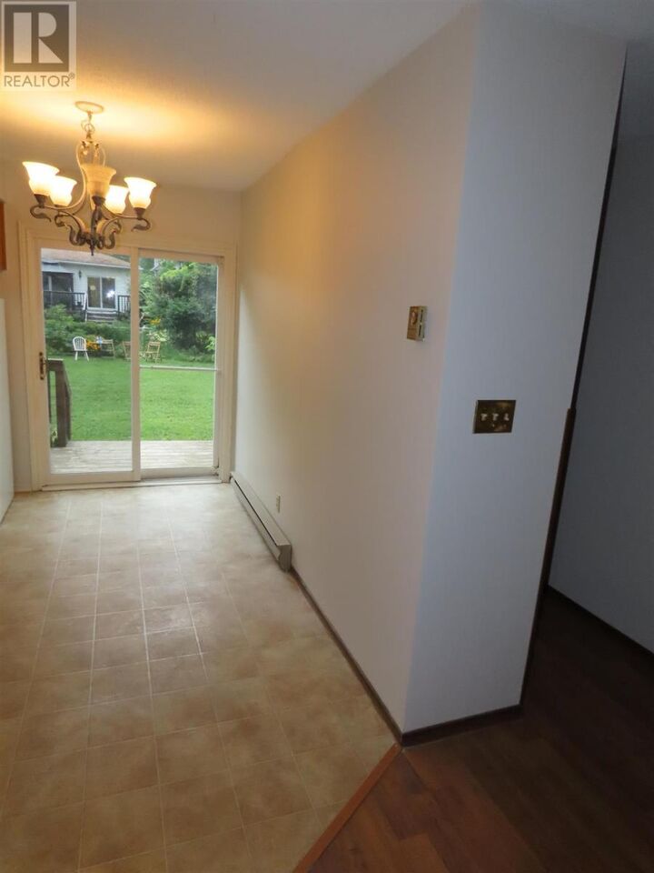 Property Photo: 32 Breton Rd ON P6B 5W6
