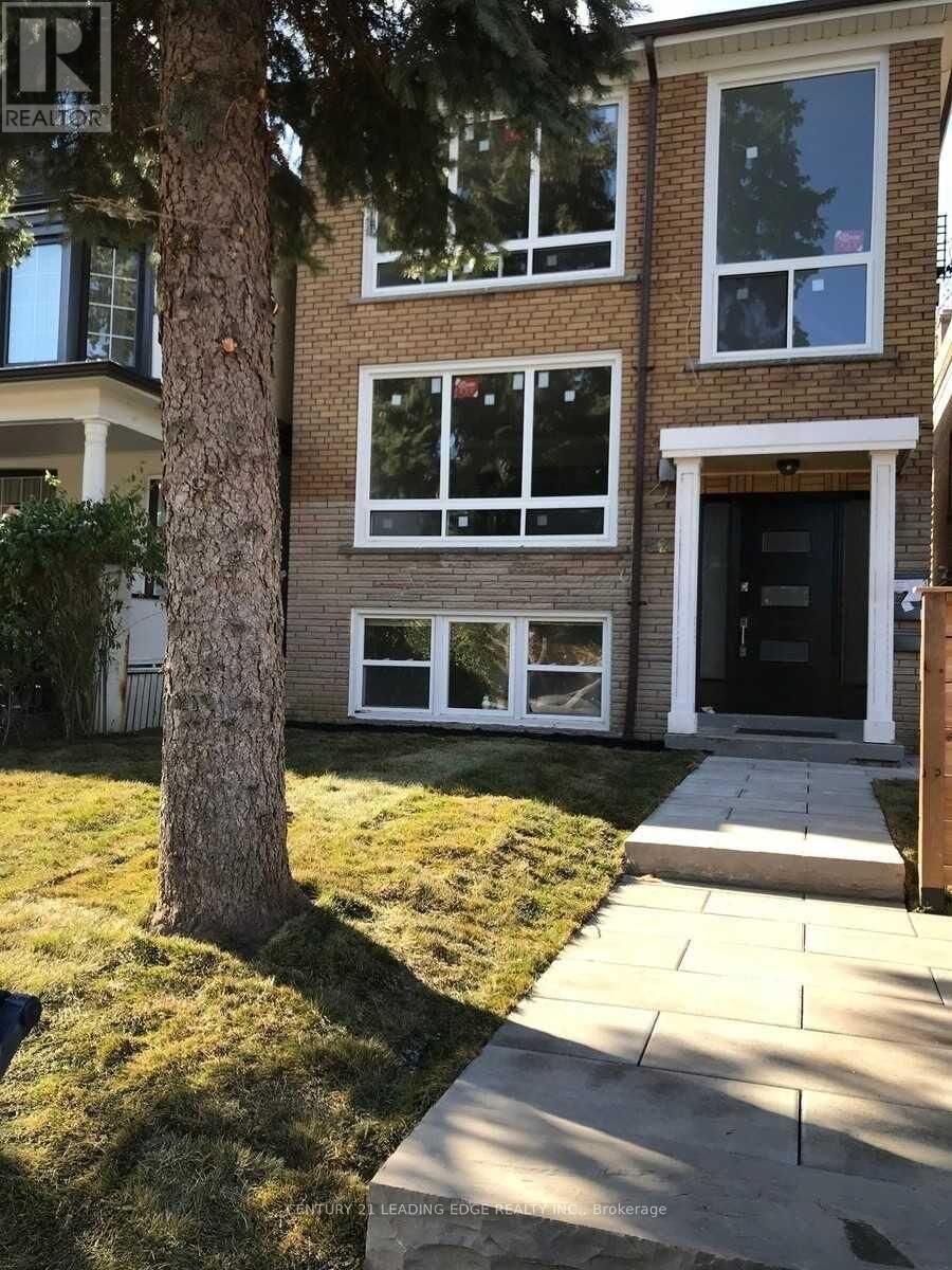 Property Photo:  426 Arlington Avenue Unit #2  ON M6C 3A2 