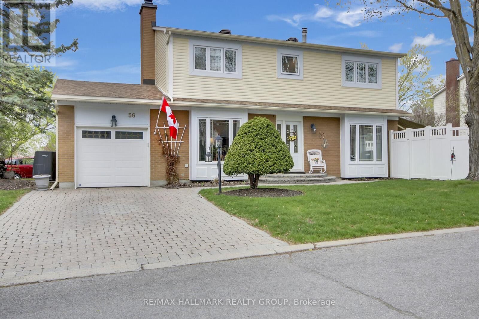 Property Photo:  56 Foxleigh Crescent  ON K2M 1B7 