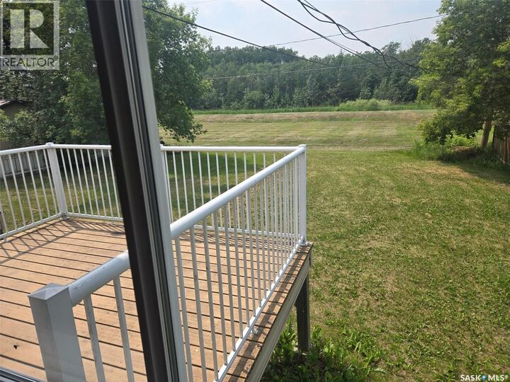 Property Photo:  633/635 3rd Street NE  SK S0A 4J0 