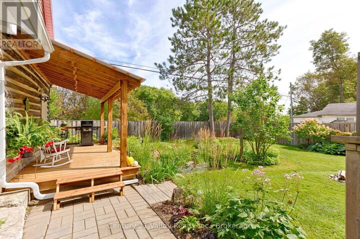 Property Photo:  61 Melanie Street  ON K0J 1T0 