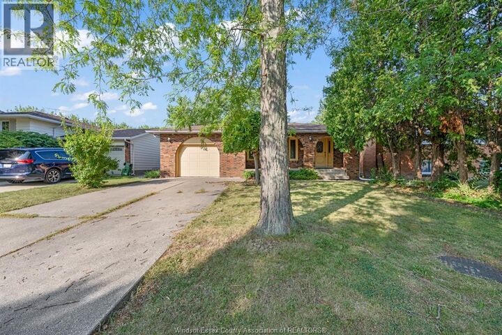 Property Photo:  3003 Regis Avenue  ON N8R 1T7 