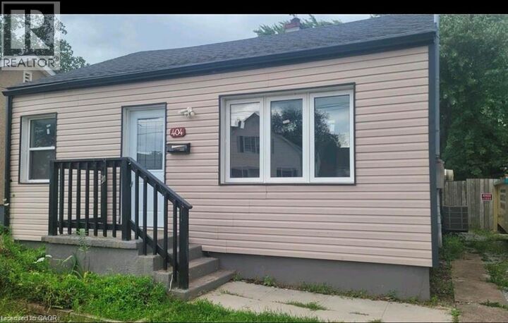 Property Photo:  404 Welland Avenue  ON L2M 5T8 
