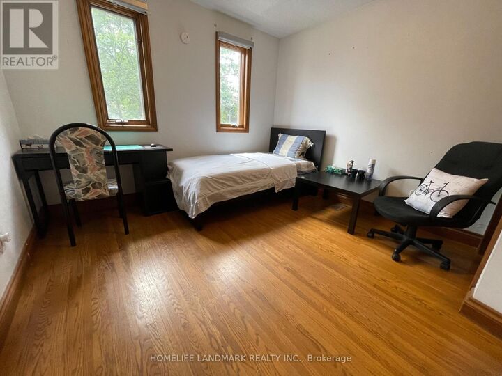 Property Photo:  45 West Park Avenue  ON L8S 3M4 