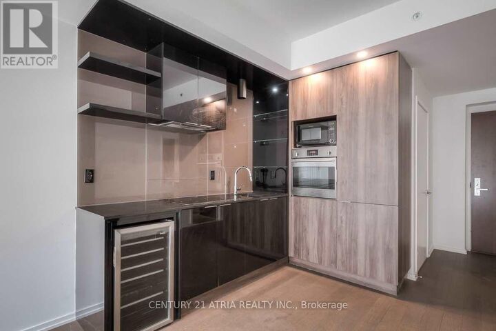 Property Photo:  70 Temperance Street 2508  ON M5H 0B1 