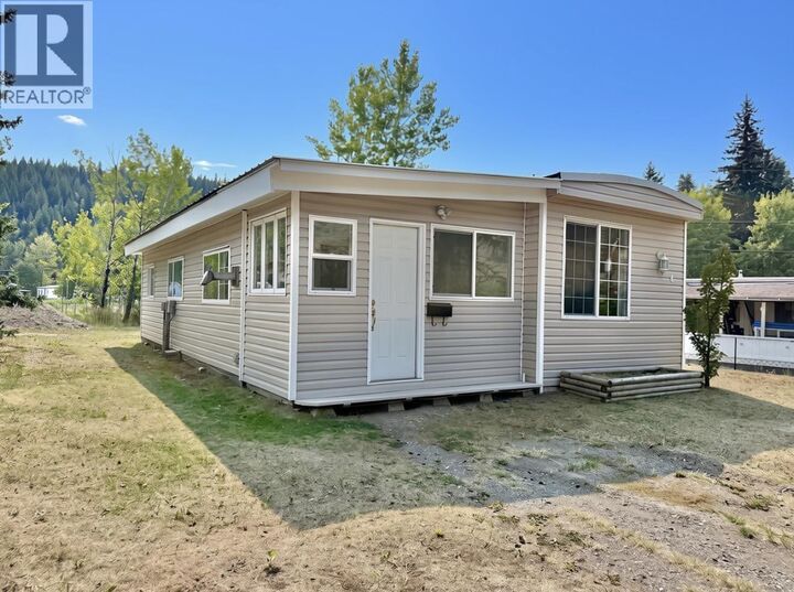 Property Photo: 2725 Dubois Road 4 BC V2G 5C1