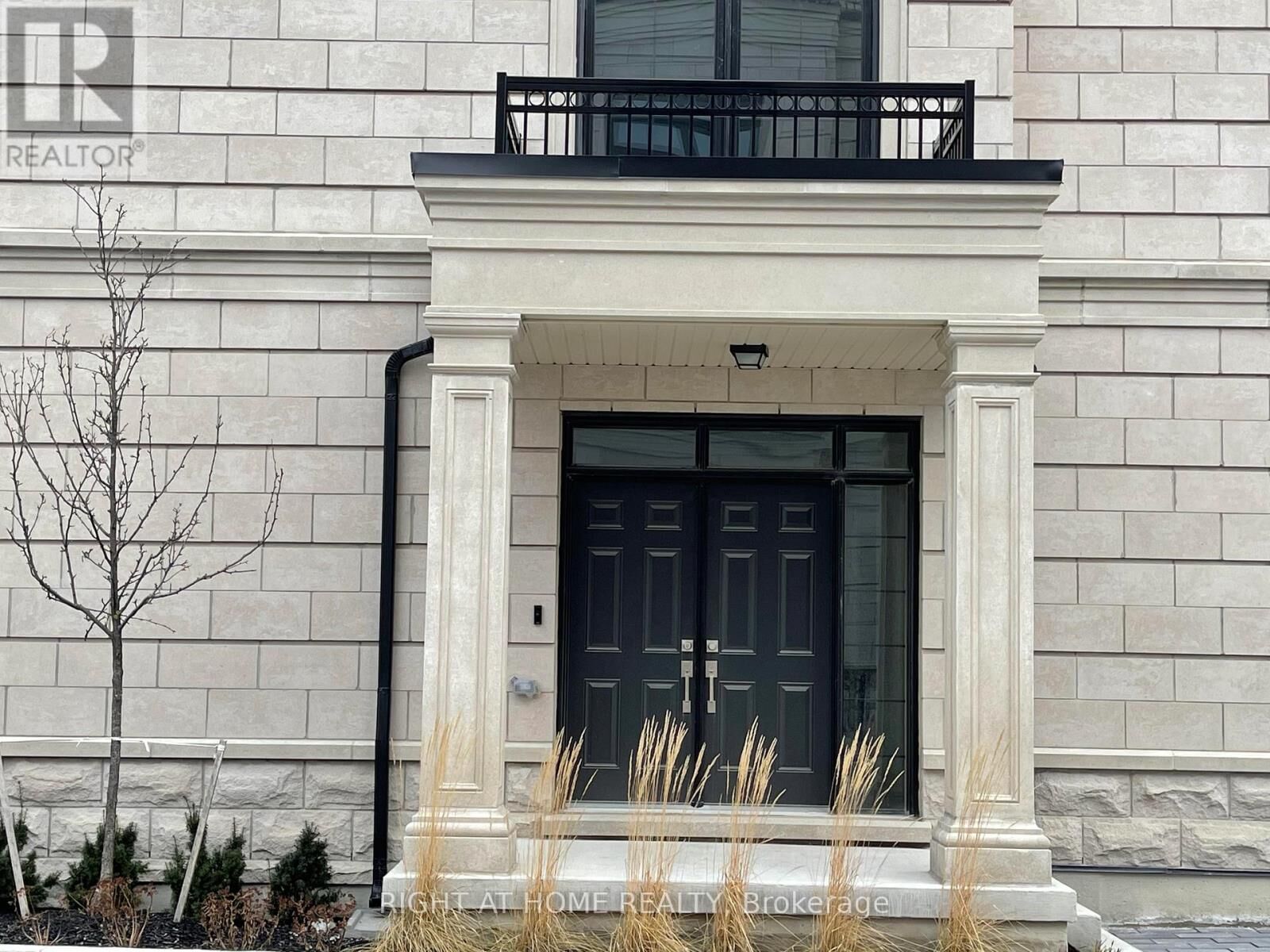 Property Photo: 284 Buchanan Drive ON L3R 9S3