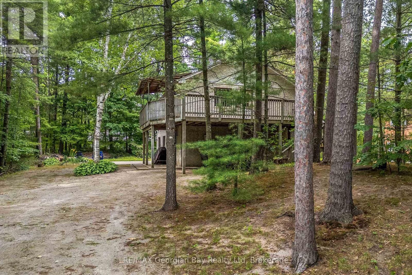 Property Photo:  754 Lafontaine Road West  ON L9M 0L5 