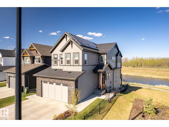 Property Photo: 7135 Edgemont Wy NW AB T6M 1K1