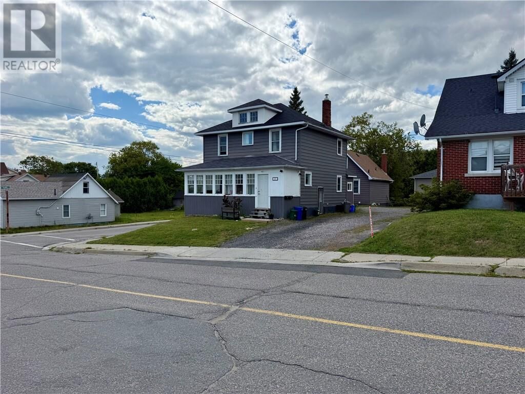 Property Photo:  231 Whittaker & 408 Isabel  ON P3C 1J7 