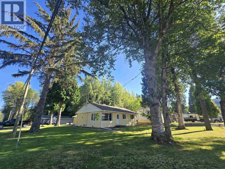 Property Photo: 4736 Halliwell Avenue BC V8G 2J3
