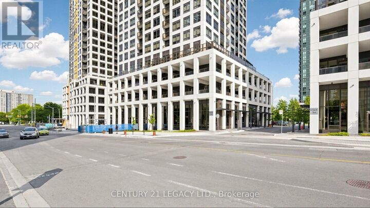 Property Photo: 30 Elm Drive West 3002 ON L5B 0N6