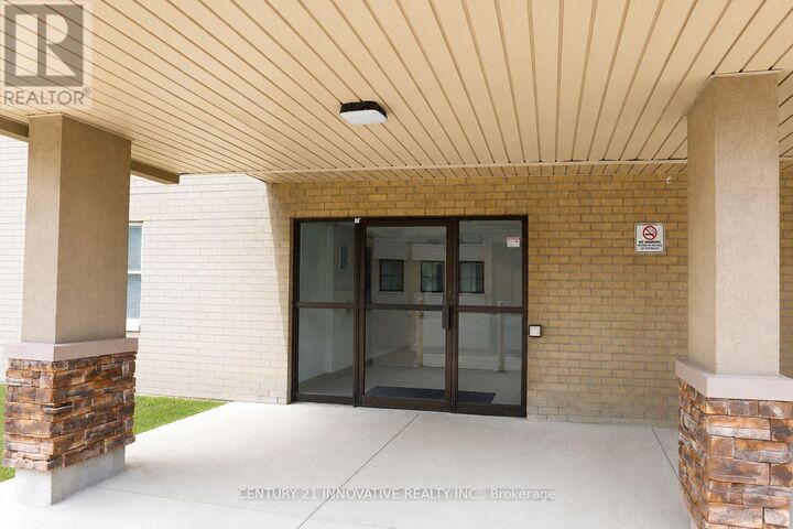 Property Photo: 936 Glen Street 101 ON L1J 5Z7