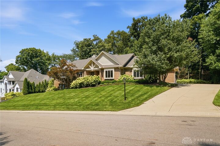 Property Photo:  4962 Walnut Walk  OH 45429 