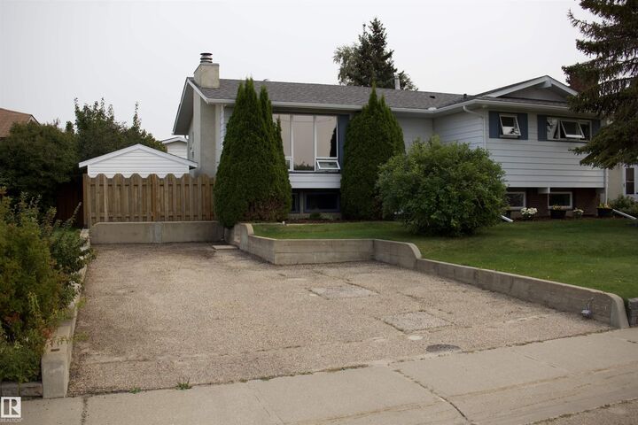Property Photo:  10707 108 Ave  AB T1P 1C7 