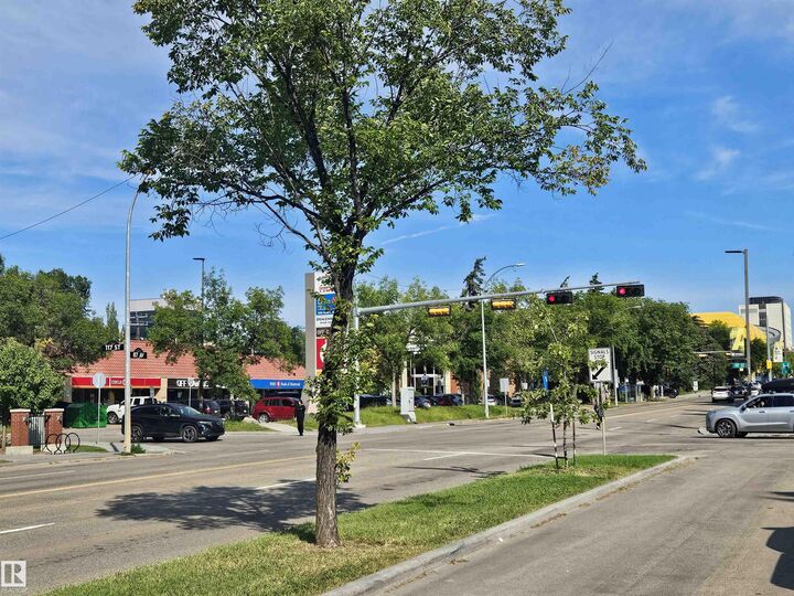 Property Photo:  11710 87 Avenue NW 207  AB T6G 0Y3 